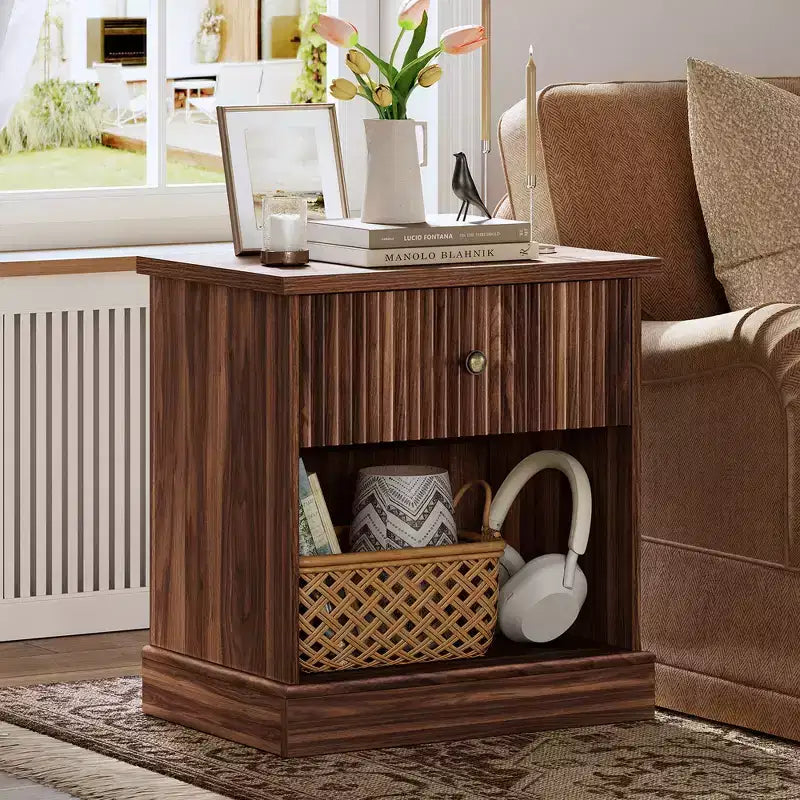 Fluted Nightstand with drawer, Light Wood Bedside Table with Open Shelf, Space Saving Side Table with Curved Edge Base for Living Room Bedroom