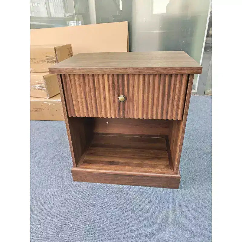 Fluted Nightstand with drawer, Light Wood Bedside Table with Open Shelf, Space Saving Side Table with Curved Edge Base for Living Room Bedroom